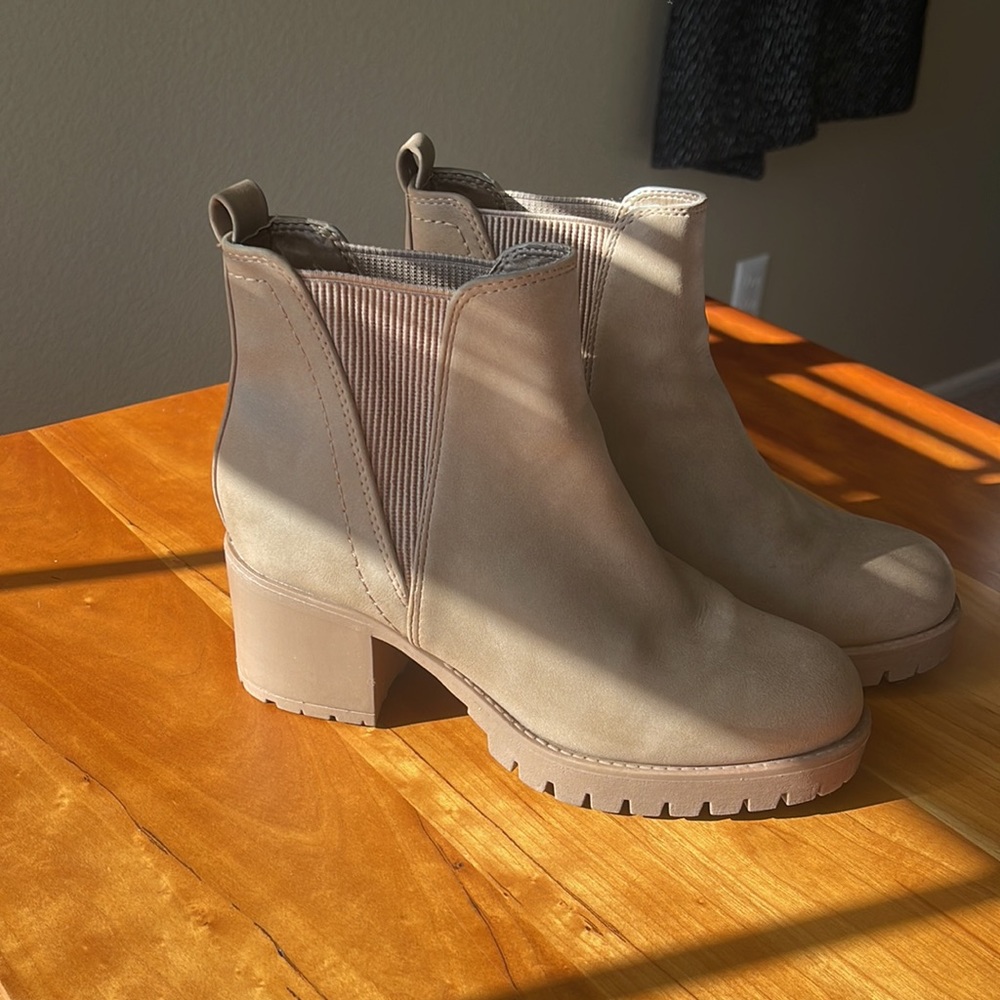 MIA booties, size 7